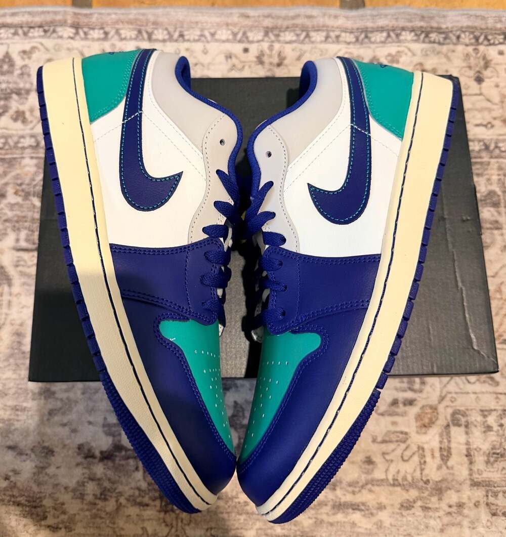 Air Jordan 1 Low 'Seahawks' - Green / Blue - Size 12 Men - Picture 4 of 9